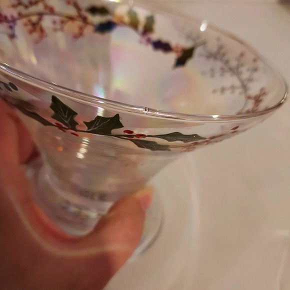 Bath and Body Works Christmas Iridescent Shine Glass Vase with Holly Ivy Design - Picture 7 of 7